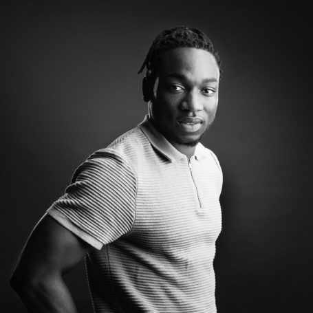 The Xperience Awards 2015 The Xperience Portrait Awards 2015 as a unique chance to win £500 of your favourite family portrait by Cacchioli Photography